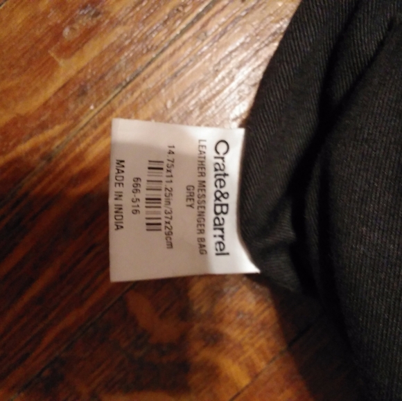 Crate and Barrel messenger bag - Picture 5 of 5